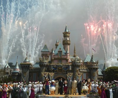 Disneyland union workers vote ‘yes’ to authorize strike