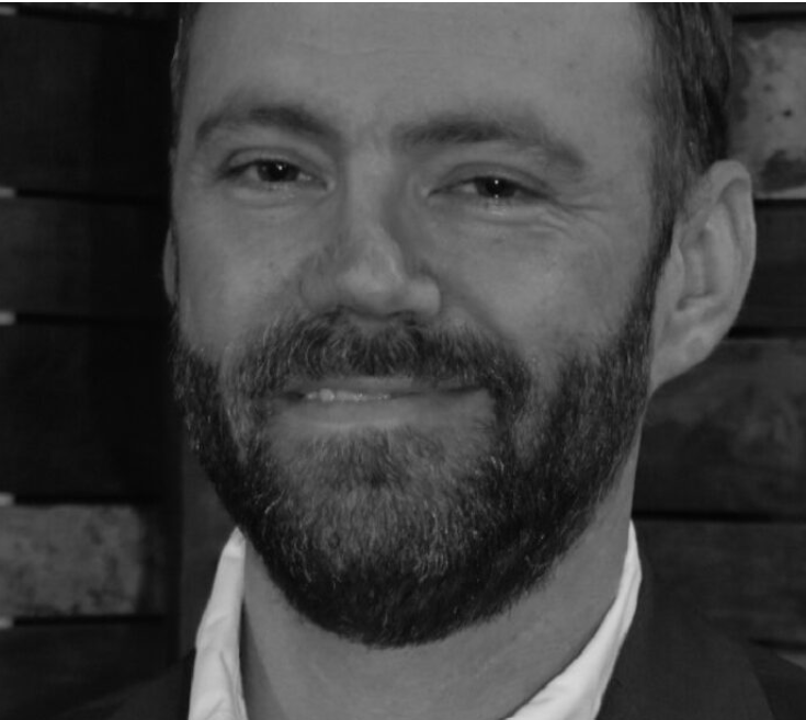 Mike Pocrnich: A Seasoned Finance Professional Bringing 20 Years of Expertise to Financial Analysis