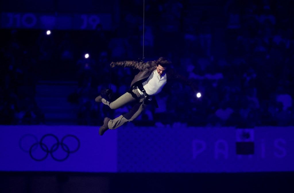 Tom Cruise handed Olympic flag as dramatic Paris closing ceremony shifts focus to LA in 2028