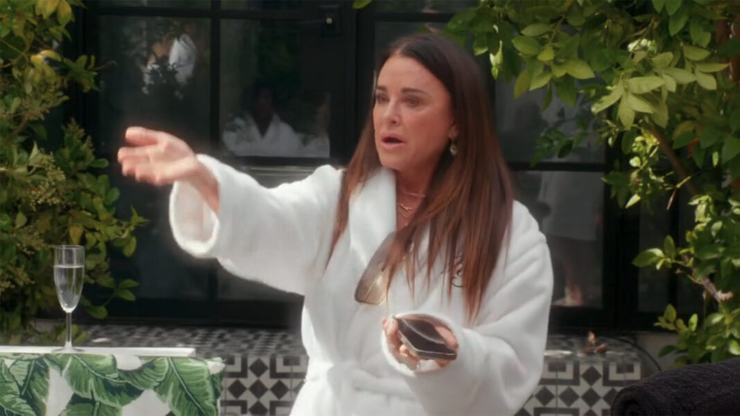 kyle-richards-breaks-down-in-tears-and-storms-off-rhobh-set-following-heated-spa-day-scene.jpg Kyle Richards breaks down in tears and storms off ‘RHOBH’ set following heated spa day scene