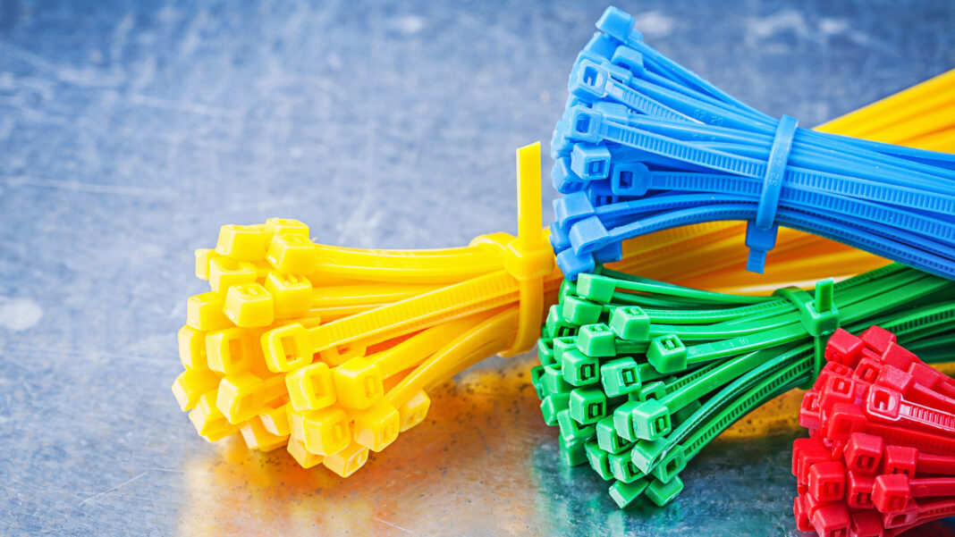 Don’t Throw Out Used Zip Ties – Here’s A Trick To Reuse Them