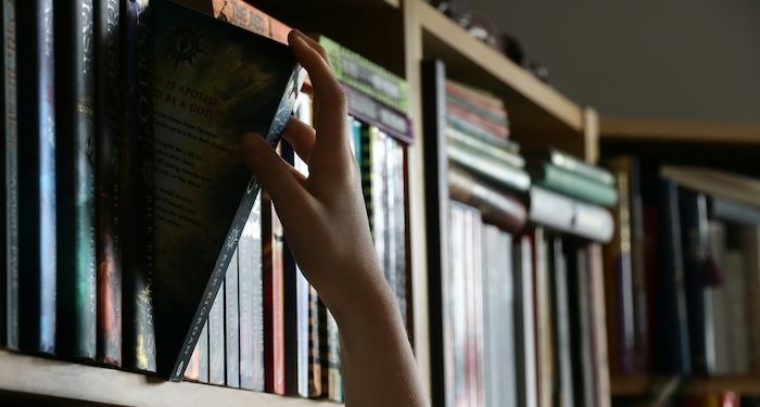 Award Updates, Romance Reader Resources, and More News for Libraries
