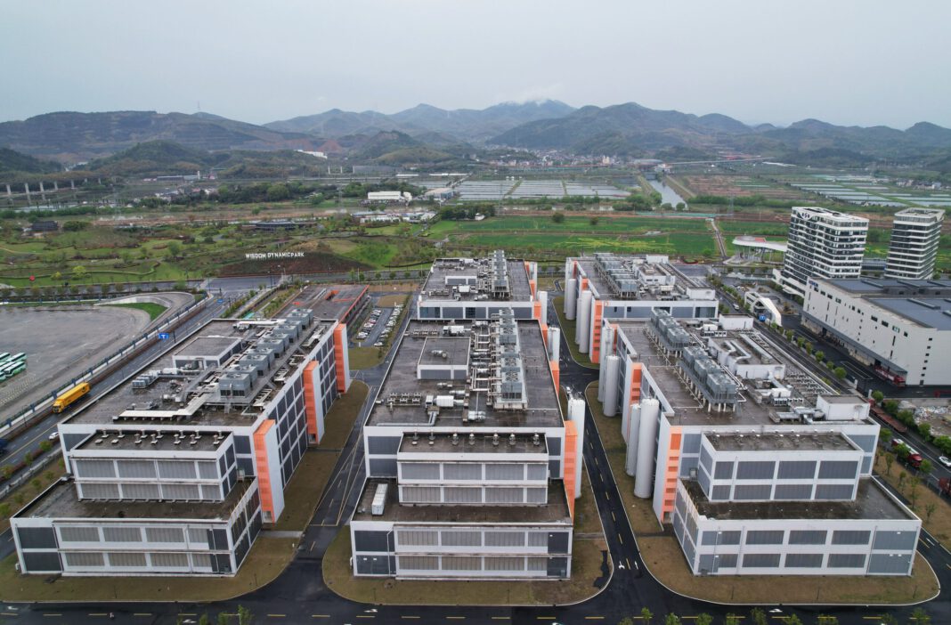 Power-hungry AI data centres seen driving demand for fossil fuels