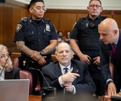 1st of 3 accusers takes stand at Harvey Weinstein’s rape retrial in Manhattan